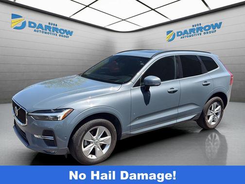 Blue 2022 Volvo XC60 B5 Momentum