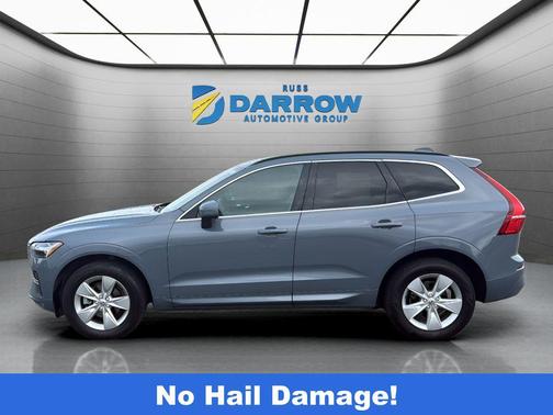 Denim Blue Metallic 2022 Volvo XC60 B5 Momentum