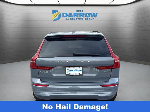 Denim Blue Metallic 2022 Volvo XC60 B5 Momentum
