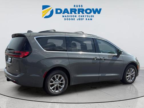 Ceramic Gray Clearcoat 2022 Chrysler Pacifica Touring L
