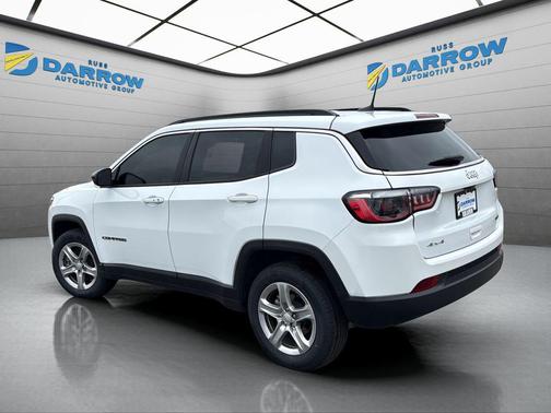 Bright White Clearcoat 2023 Jeep Compass Latitude