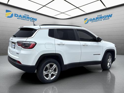 Bright White Clearcoat 2023 Jeep Compass Latitude