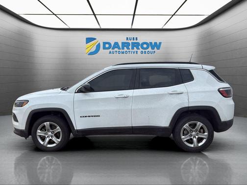 Bright White Clearcoat 2023 Jeep Compass Latitude