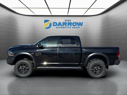 Diamond Black Crystal Pearlcoat 2022 RAM 1500 Classic SLT