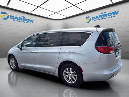Silver Mist Clearcoat 2022 Chrysler Voyager LX