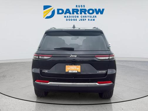 Diamond Black Crystal Pearlcoat 2025 Jeep Grand Cherokee Limited