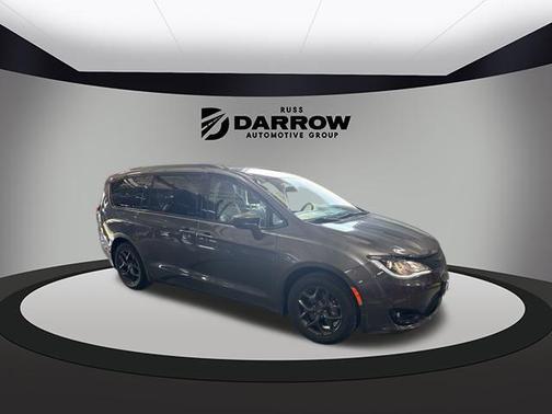 2018 Chrysler Pacifica Touring-L Plus