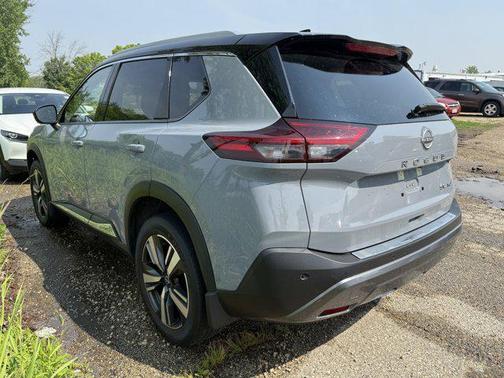 2022 Nissan Rogue SL