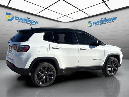 Bright White Clearcoat 2026 Jeep Compass Limited