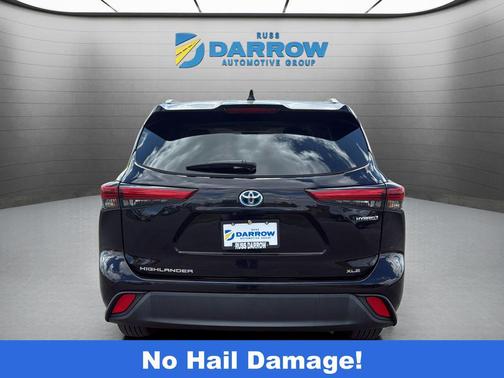 Midnight Black Metallic 2023 Toyota Highlander Hybrid XLE