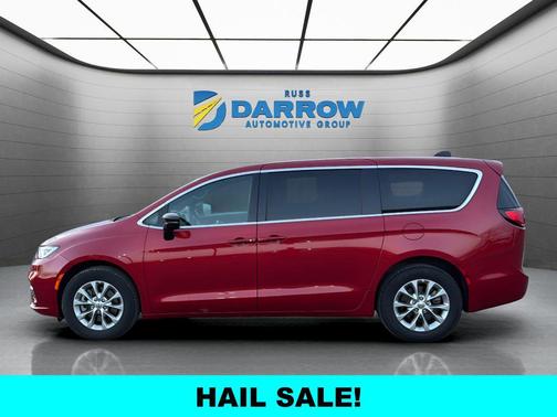 Red Hot Pearlcoat 2025 Chrysler Pacifica L