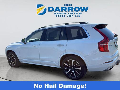 Ice White 2019 Volvo XC90 T6 Momentum