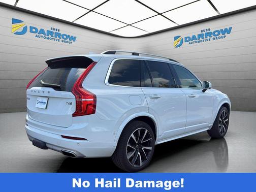 Ice White 2019 Volvo XC90 T6 Momentum