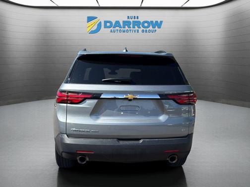 Sterling Gray Metallic 2023 Chevrolet Traverse LT Leather