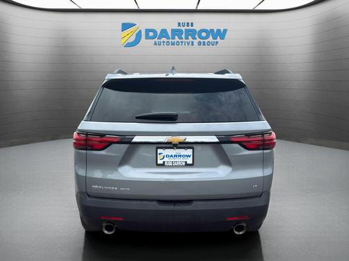 Sterling Gray Metallic 2023 Chevrolet Traverse LT Leather