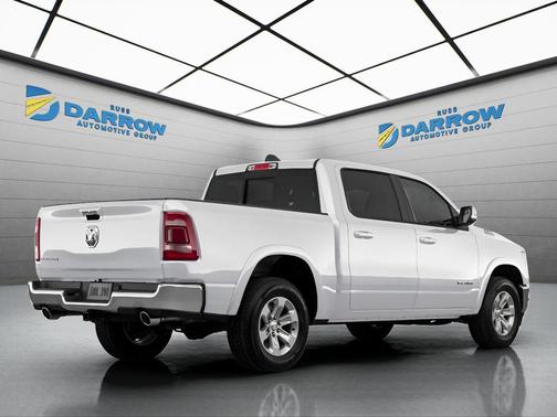 Bright White Clearcoat 2022 RAM 1500 Laramie
