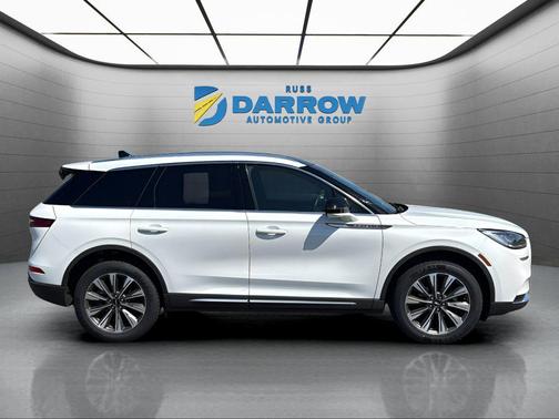 Pristine White Metallic Tri-Coat 2022 Lincoln Corsair Reserve