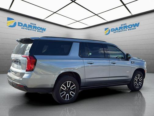 Sterling Metallic 2023 GMC Yukon XL 4WD AT4