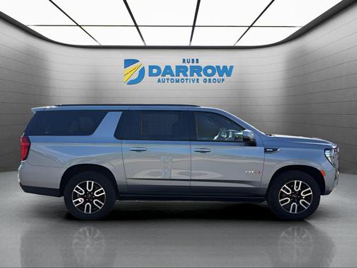 Sterling Metallic 2023 GMC Yukon XL 4WD AT4