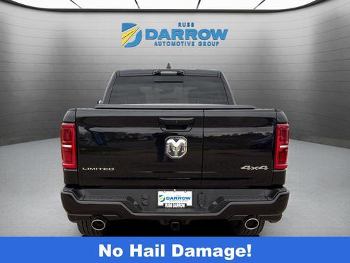 Diamond Black Crystal Pearlcoat 2026 RAM 1500 Limited