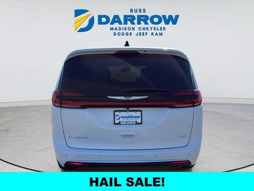 Bright White Clearcoat 2026 Chrysler Pacifica L
