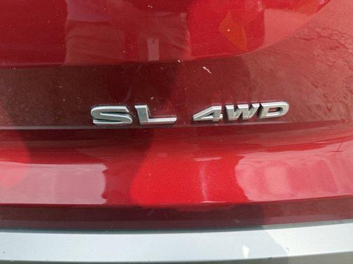 2023 Nissan Pathfinder SL 4WD