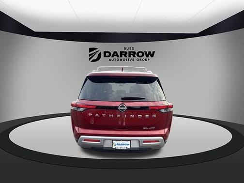 2023 Nissan Pathfinder SL 4WD