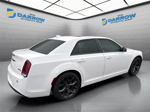 2022 Chrysler 300 S