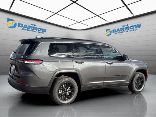 Baltic Gray Metallic Clearcoat 2026 Jeep Grand Cherokee L Altitude