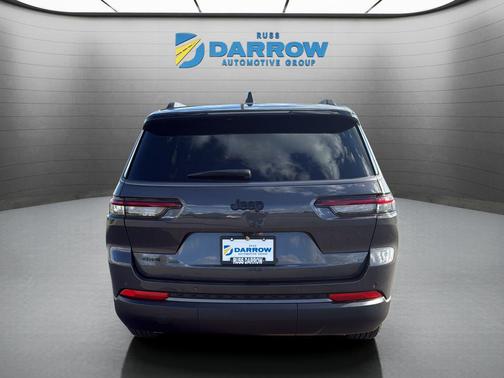 Baltic Gray Metallic Clearcoat 2026 Jeep Grand Cherokee L Altitude