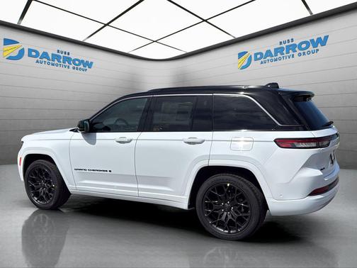 Bright White Clearcoat 2026 Jeep Grand Cherokee Summit