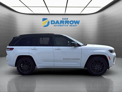 Bright White Clearcoat 2026 Jeep Grand Cherokee Summit