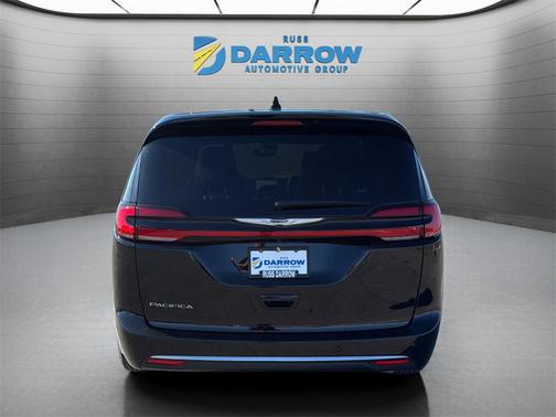 2025 Chrysler Pacifica L