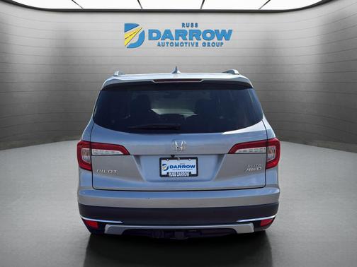 Lunar Silver Metallic 2019 Honda Pilot Elite