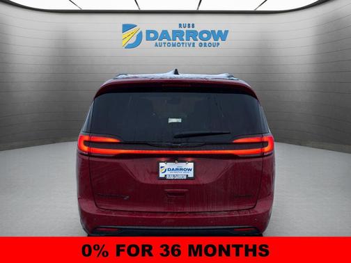 Red Hot Pearlcoat 2026 Chrysler Pacifica Limited