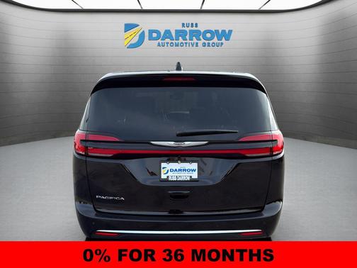 Diamond Black Crystal Pearlcoat 2026 Chrysler Pacifica L