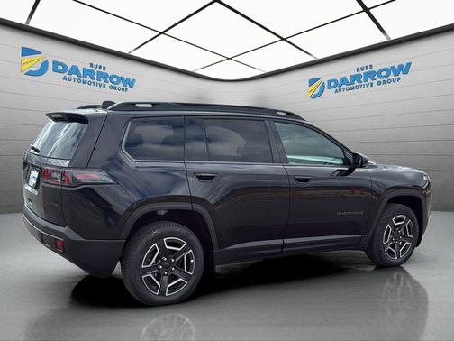 Diamond Black Crystal Pearlcoat 2026 Jeep Cherokee Limited