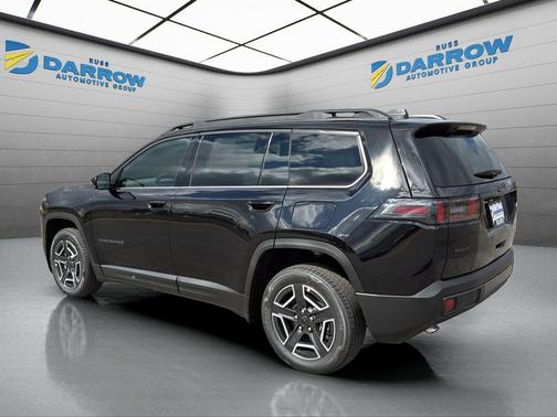 Diamond Black Crystal Pearlcoat 2026 Jeep Cherokee Limited
