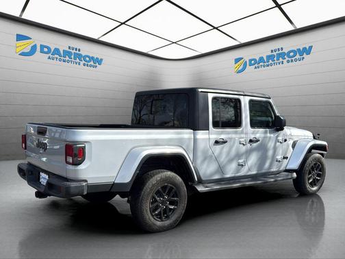 2023 Jeep Gladiator Sport S
