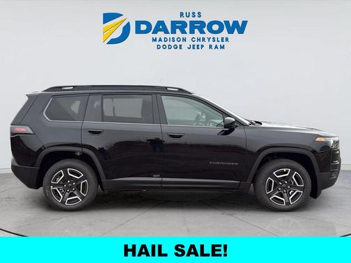 Diamond Black Crystal Pearlcoat 2026 Jeep Cherokee Laredo 4x4