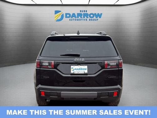 Diamond Black Crystal Pearlcoat 2026 Jeep Cherokee Laredo 4x4
