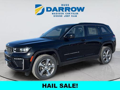 Diamond Black Crystal Pearlcoat 2026 Jeep Grand Cherokee Limited