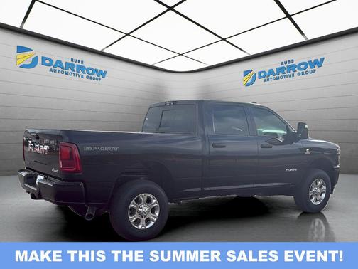 Diamond Black Crystal Pearlcoat 2026 RAM 2500 Big Horn Crew Cab 4x4 6'4' Box