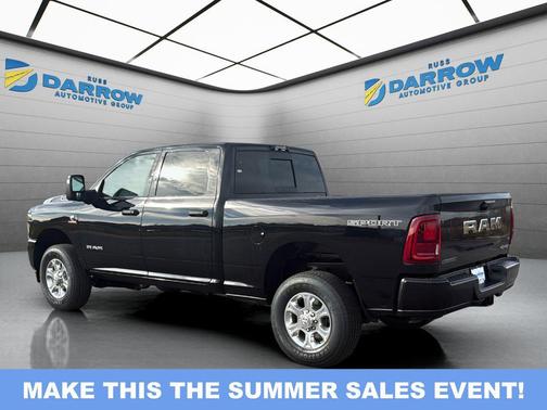 Diamond Black Crystal Pearlcoat 2026 RAM 2500 Big Horn Crew Cab 4x4 6'4' Box