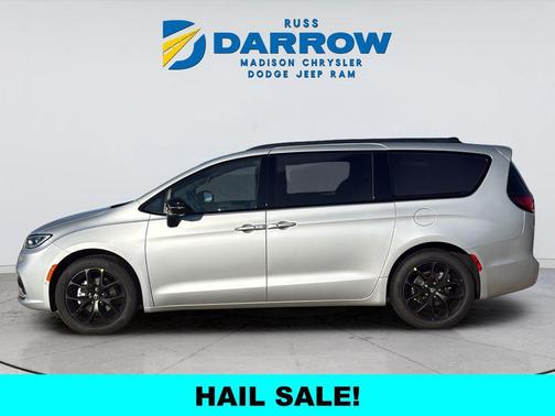 Silver Mist Clearcoat 2026 Chrysler Pacifica L