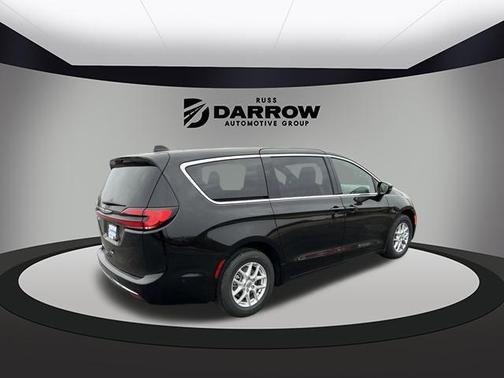 2025 Chrysler Pacifica L