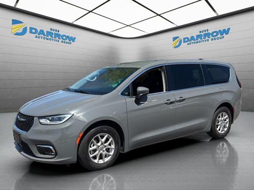 Ceramic Gray Clearcoat 2023 Chrysler Pacifica Touring L