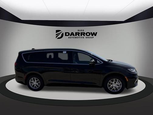 2025 Chrysler Pacifica L