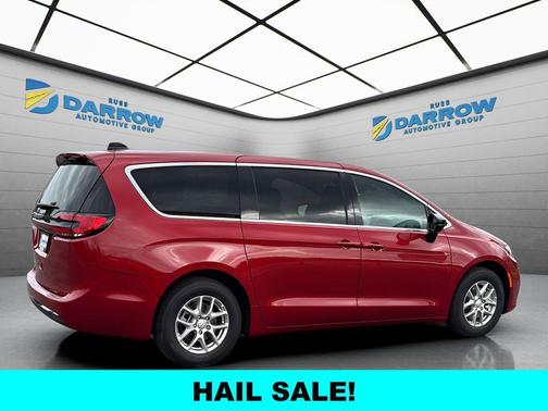 Red Hot Pearlcoat 2026 Chrysler Pacifica L