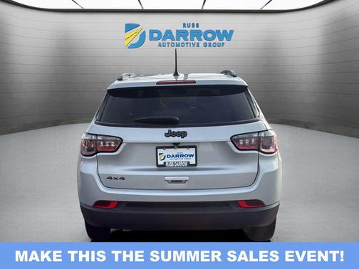 Silver Zynith Metallic Clearcoat 2026 Jeep Compass Latitude